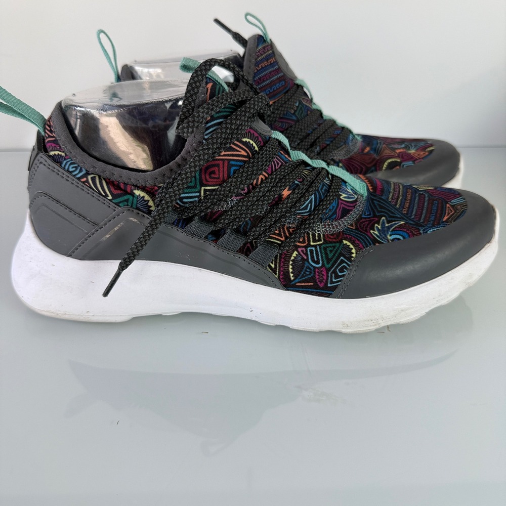 Inkkas Flexaire Runner Women 9 Grey Multicolor Geometric Tribal Athletic Shoe